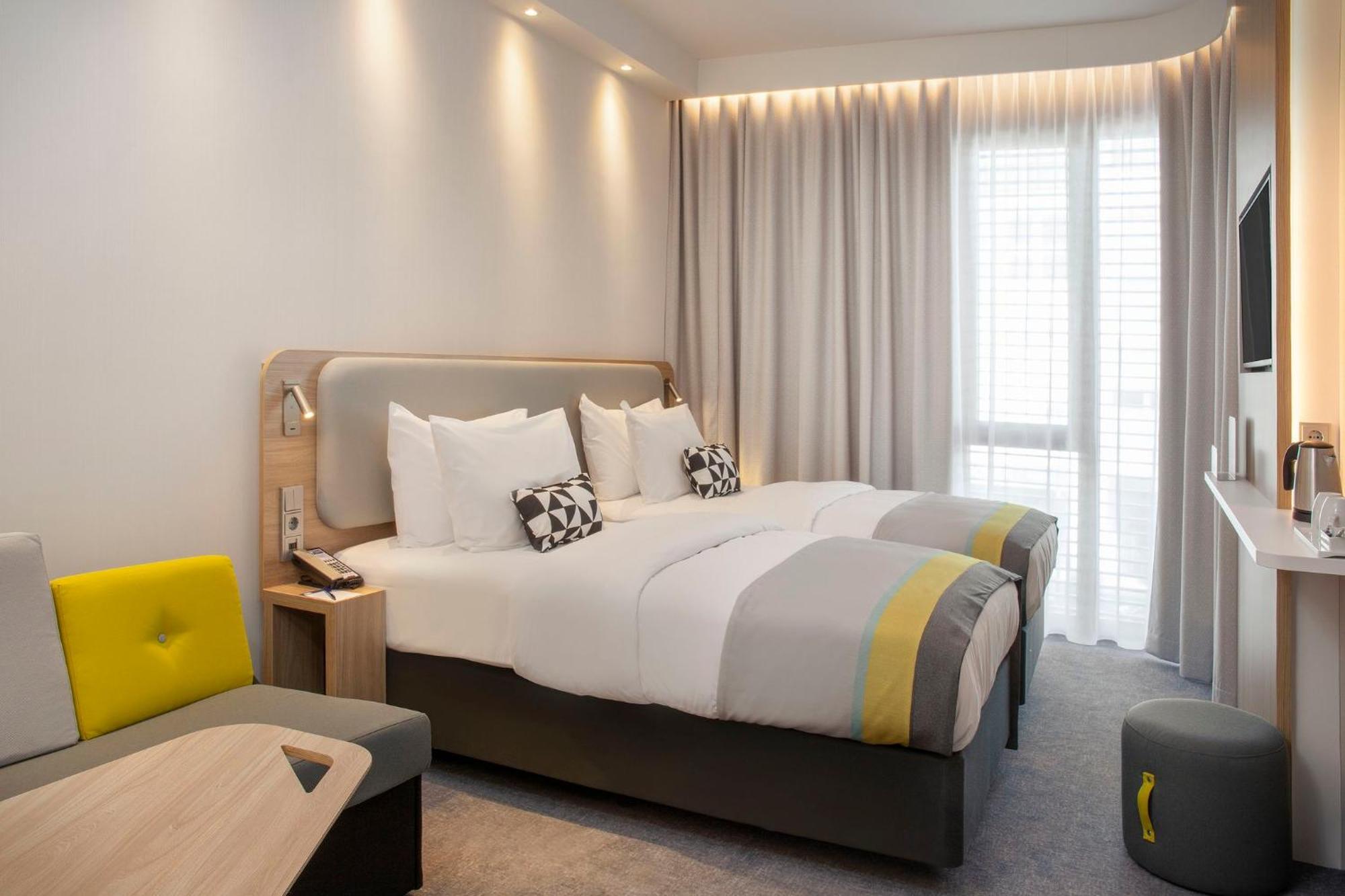 Holiday Inn Express Stuttgart-Waiblingen By Ihg Екстер'єр фото