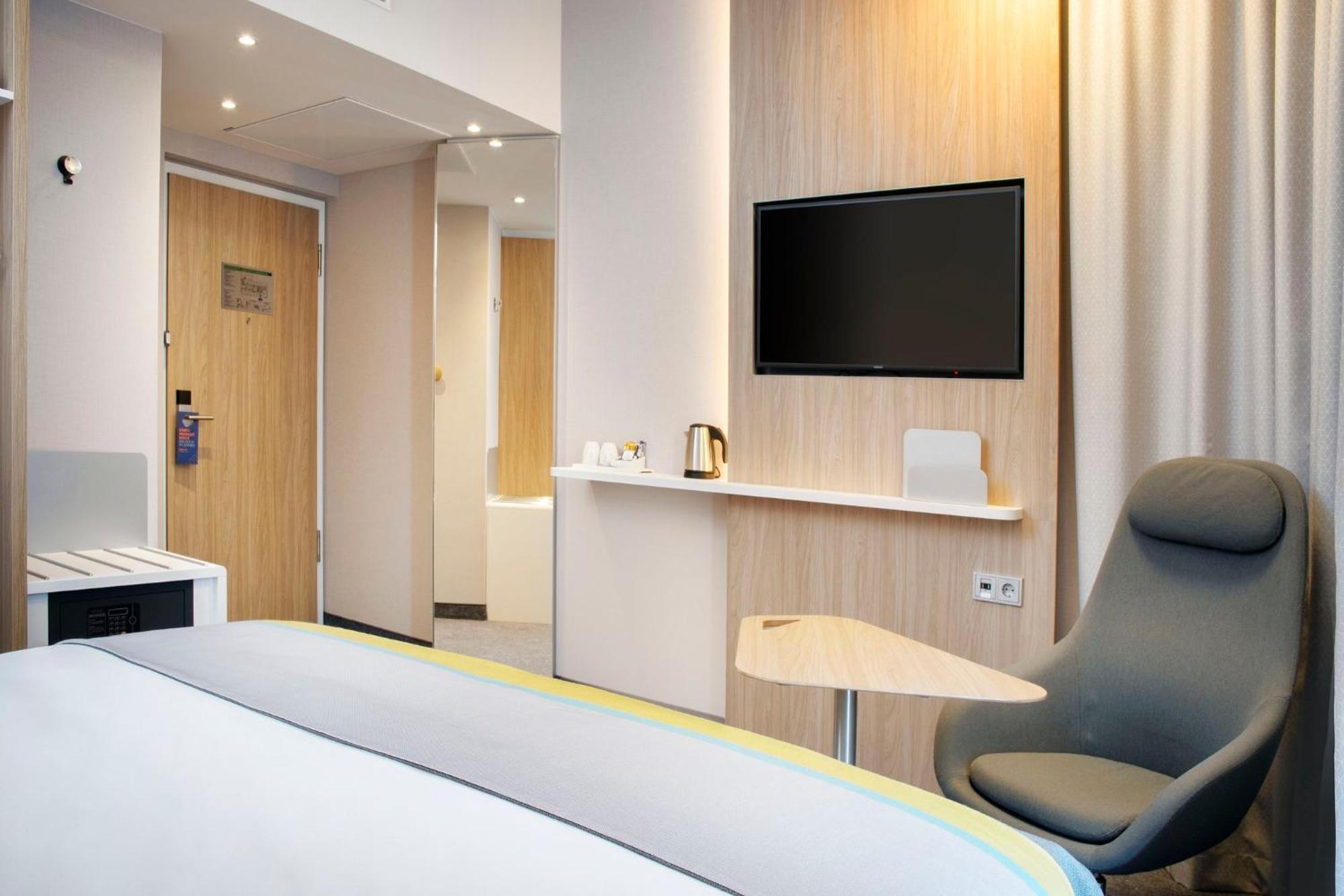 Holiday Inn Express Stuttgart-Waiblingen By Ihg Екстер'єр фото